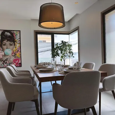 Apartment Sky Penthouse, Private Pool & Lights San Ġiljan