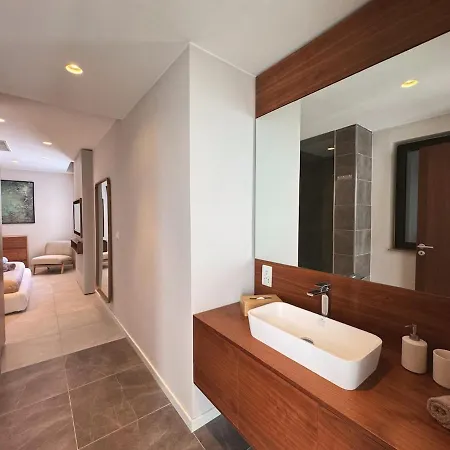 Sky Penthouse, Private Pool & Lights * St. Julian's