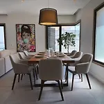 Lejlighed Mil By Homega, Sky Penthouse With Private Pool *