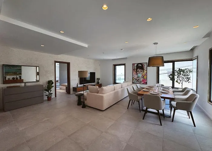 דירה Sky Penthouse, Private Pool & Lights Saint Julian's