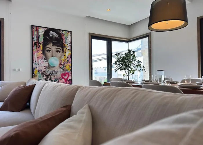 Sky Penthouse, Private Pool & Lights * Saint Julian's